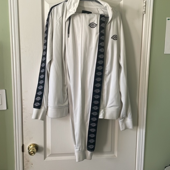 Matching Rare 2 piece dickies tracksuit you won’t find anywhere else online - Picture 1 of 3
